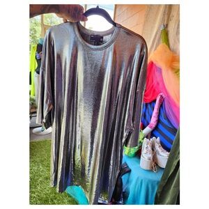 Unisex Metallic t shirt dress. Size 4. New